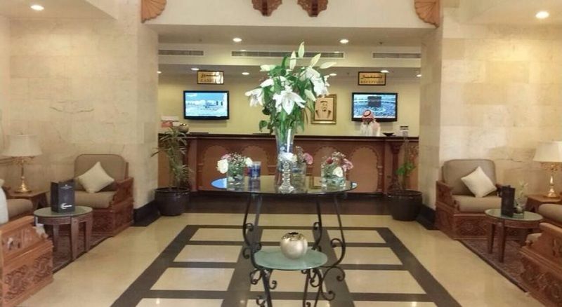 Oyo 335 Manazil Al Ain Grand Hotel Мека Екстериор снимка