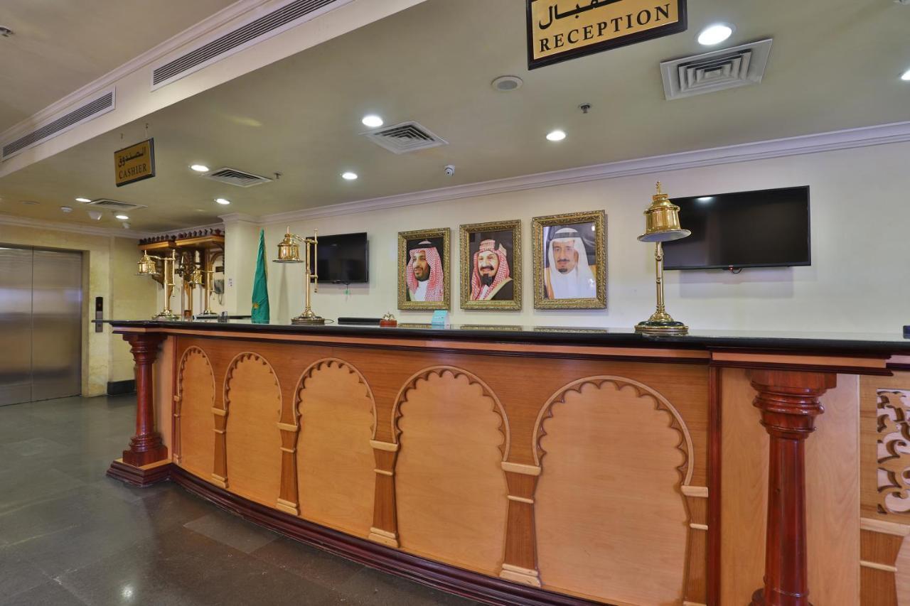 Oyo 335 Manazil Al Ain Grand Hotel Мека Екстериор снимка