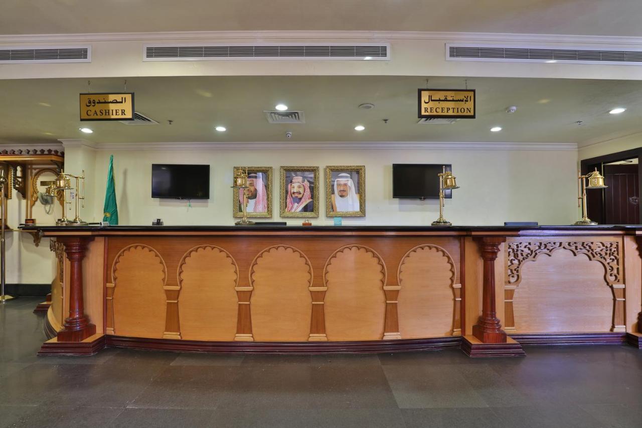 Oyo 335 Manazil Al Ain Grand Hotel Мека Екстериор снимка