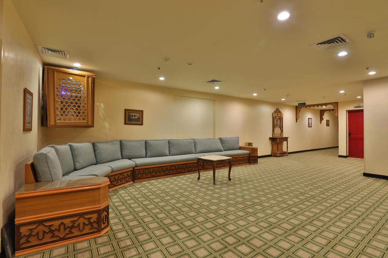 Oyo 335 Manazil Al Ain Grand Hotel Мека Екстериор снимка