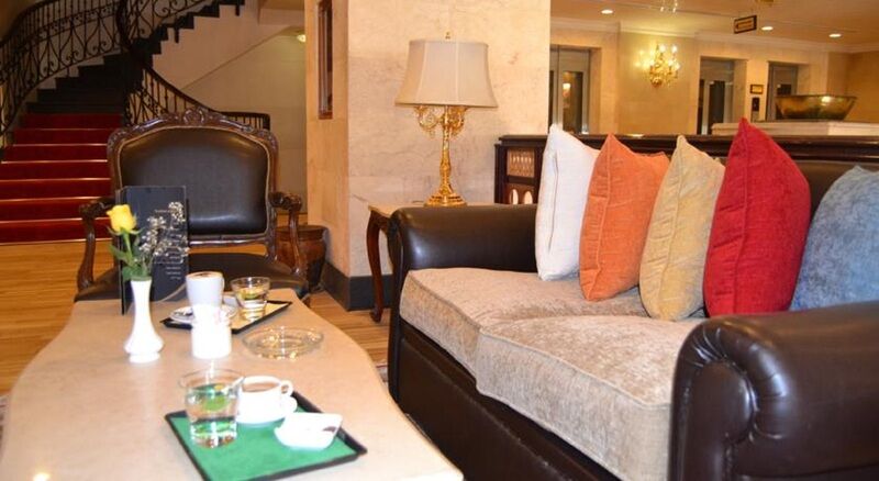 Oyo 335 Manazil Al Ain Grand Hotel Мека Екстериор снимка