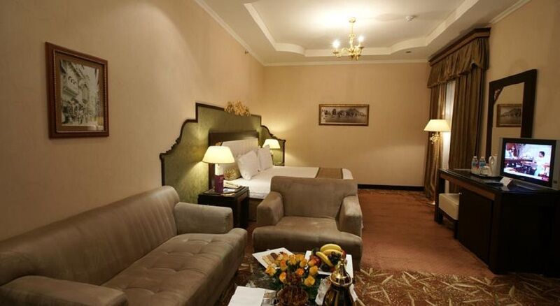 Oyo 335 Manazil Al Ain Grand Hotel Мека Екстериор снимка